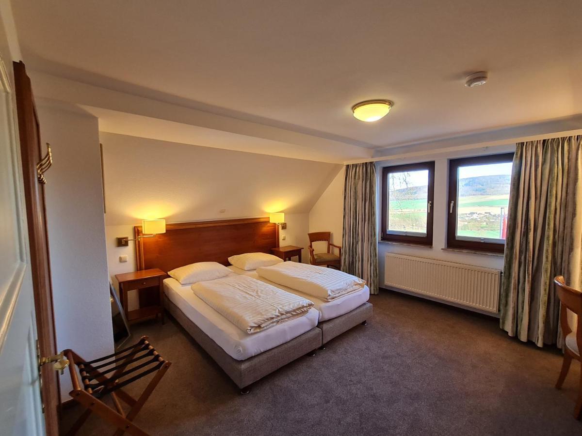 Hotel Waldquelle - Baumhaushotel Эрцен Экстерьер фото