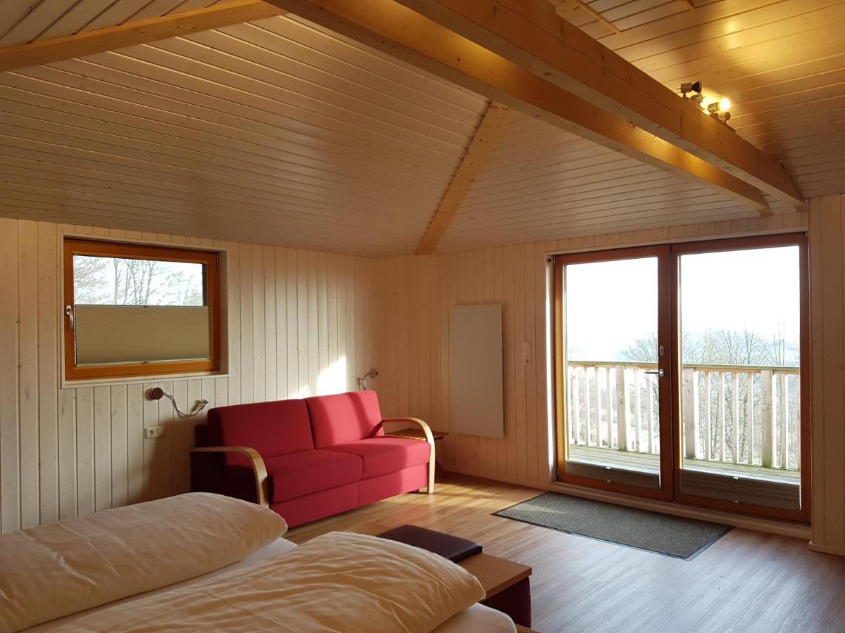Hotel Waldquelle - Baumhaushotel Эрцен Экстерьер фото