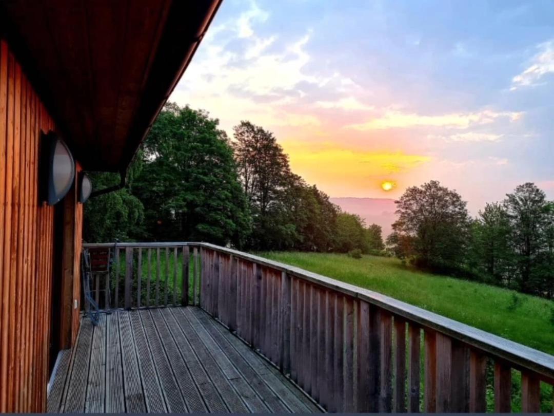 Hotel Waldquelle - Baumhaushotel Эрцен Экстерьер фото